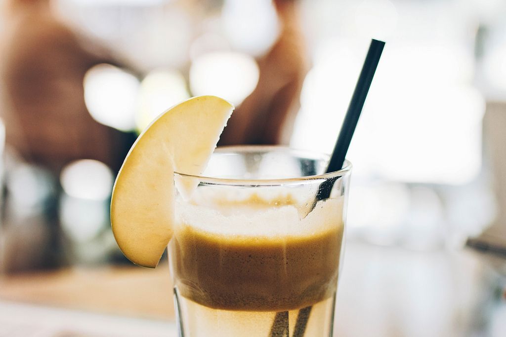 Refreshing Homemade Bottles Of Lemonade - Creative Commons Bilder Refreshing Homemade Bottles Of Lemonade - Creative Commons Bilder